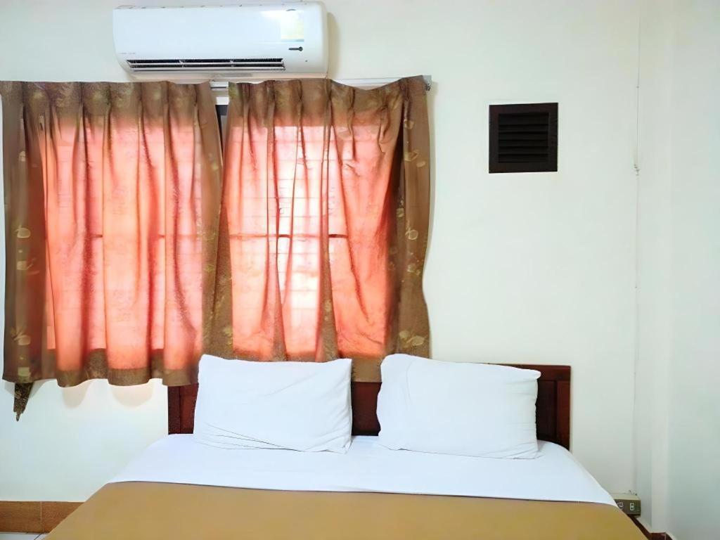 Souvanna 2 Hotel Vientiane Exterior photo